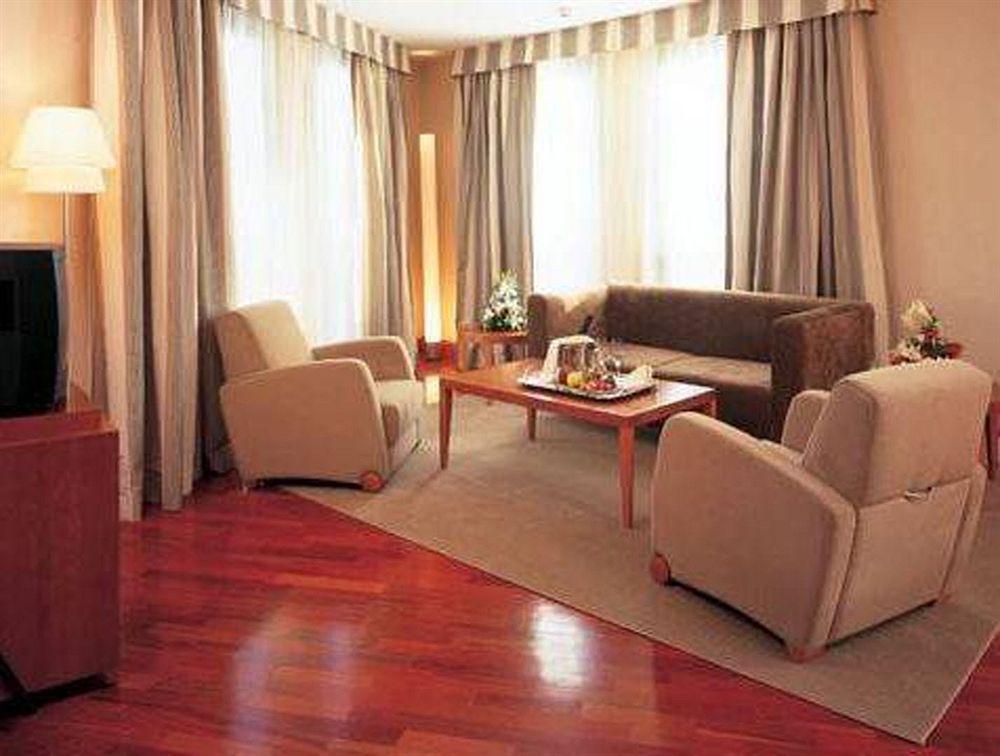 Nh Mendoza Cordillera Hotel Bilik gambar